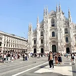 Apartment 5 Min Walk To Duomo Petite Loft!