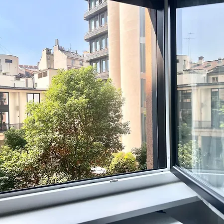 5 Min Walk To Duomo Petite Loft! Apartment Mailand