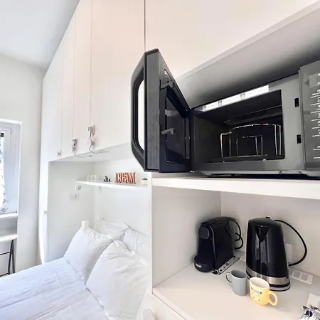 5 Min Walk To Duomo Petite Loft! * Μιλάνο