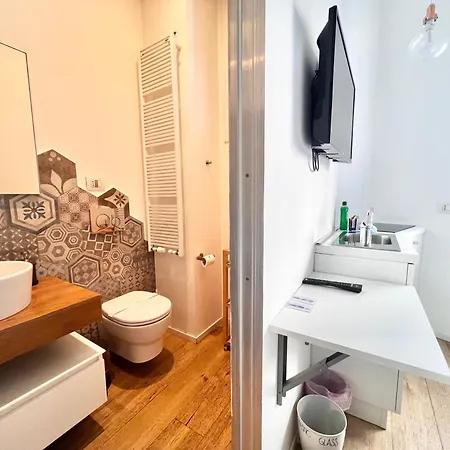 5 Min Walk To Duomo Petite Loft! Διαμέρισμα