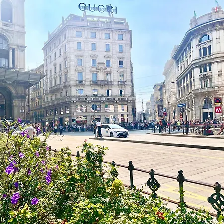 5 Min Walk To Duomo Petite Loft! * Μιλάνο