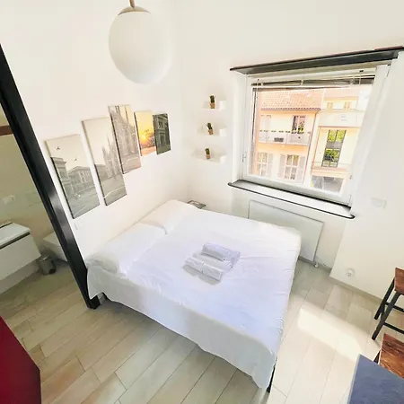 5 Min Walk To Duomo Petite Loft! מילאנו