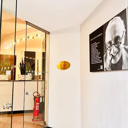 5 Min Walk To Duomo Petite Loft! * מילאנו