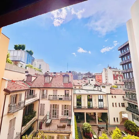 דירה 5 Min Walk To Duomo Petite Loft! מילאנו